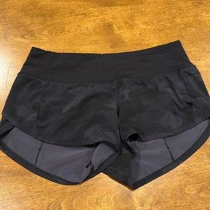 Black Camo lululemon speed ups size:2 reg